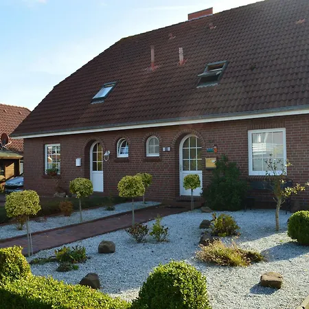 Strandnahes Mit Garten Und Fahrrad